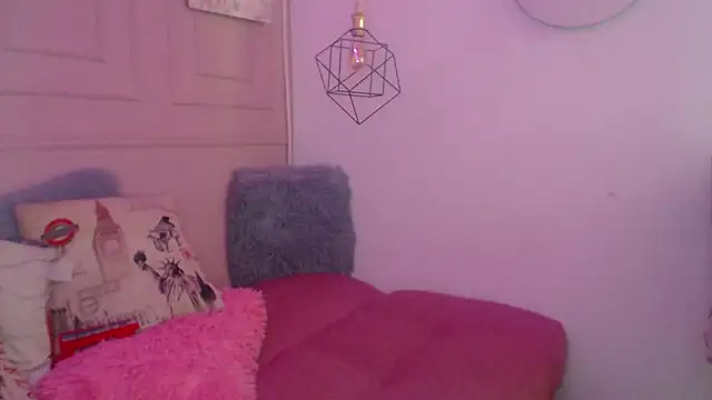 zoe  baker online show from April 2026 04:02:02 PM