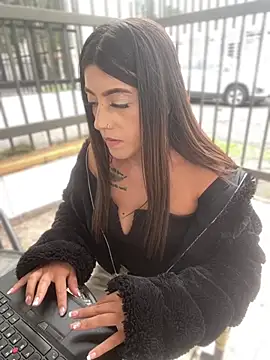 Electra Pinkk online show from April 2026 08:09:02 PM