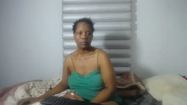 JoycyQueen online show from May 2026 03:17:01 PM
