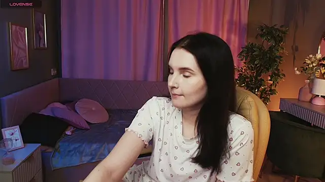 Kristen Bellle online show from May 2026 01:14:02 AM