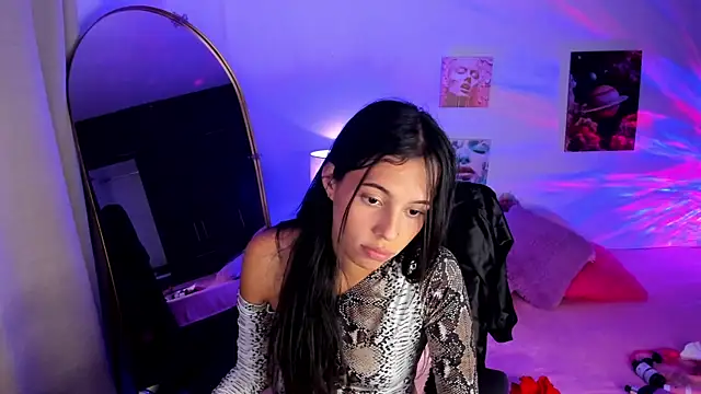 nahiara santana online show from June 2026 03:04:01 AM