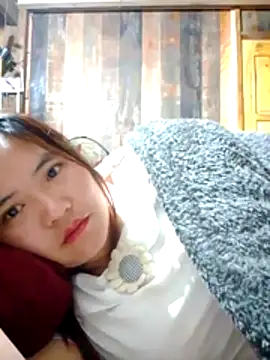 Snapshot of YAONIKUTE chatting on April 2026 10:36:02 PM YAONIKUTE online show from April 2026 10:36:02 PM