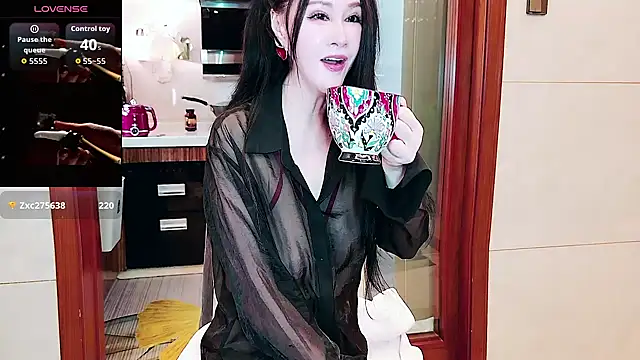 Snapshot of nuanuanbaobei chatting on June 2026 05:35:02 AM nuanuanbaobei online show from June 2026 05:35:02 AM
