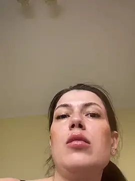 Cutee Erika online show from June 2026 11:52:02 AM