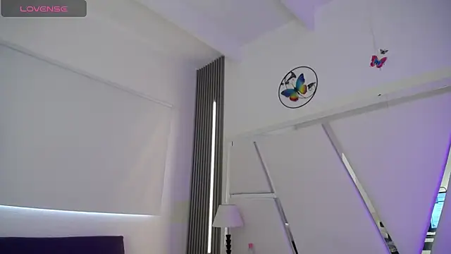 Bella  Morena online show from March 2026 01:05:01 PM