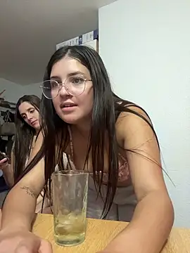 AitanaRosee online show from May 2026 01:02:04 AM