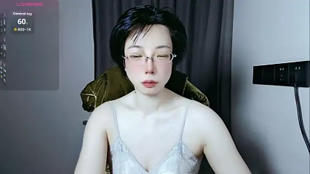lin lin 520 520 online show from May 2026 04:02:01 PM