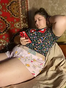 Snapshot of Nenssy555 chatting on June 2026 02:21:01 PM Nenssy555 online show from June 2026 02:21:01 PM