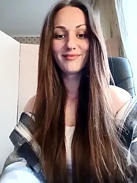 LunaCrystall online show from April 2026 03:50:02 PM