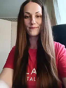 LunaCrystall online show from May 2026 04:14:02 PM