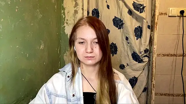 Lollybomb online show from April 2026 08:50:01 PM