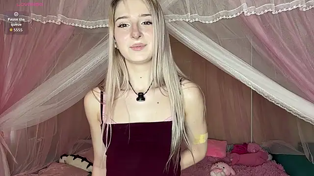 OnlyEva1 online show from May 2026 08:10:02 AM