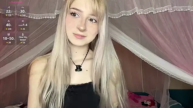 Snapshot of OnlyEva1 chatting on May 2026 08:01:01 AM OnlyEva1 online show from May 2026 08:01:01 AM