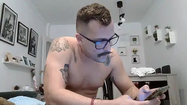 yanick931 online show from May 2026 04:46:01 PM
