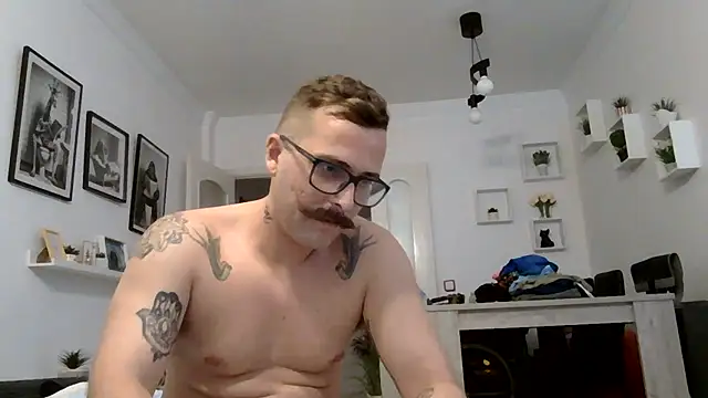 yanick931 online show from July 2026 09:35:02 PM