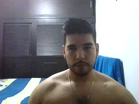 Snapshot of LatinBeardCali chatting on March 2026 02:09:02 PM LatinBeardCali online show from March 2026 02:09:02 PM