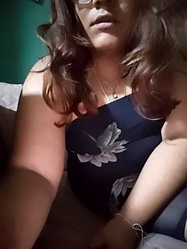 blurosa online show from April 2026 06:40:01 AM