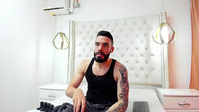 JEAN LEWIS2 online show from April 2026 07:37:02 PM