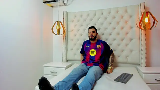 JEAN LEWIS2 online show from April 2026 07:33:02 PM