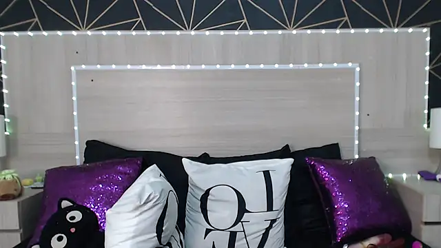 SamanthaMarcus online show from April 2026 10:34:02 PM