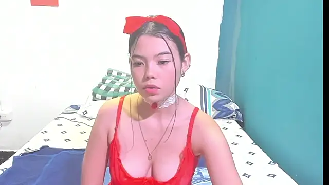Draculaura X online show from May 2026 07:55:02 PM