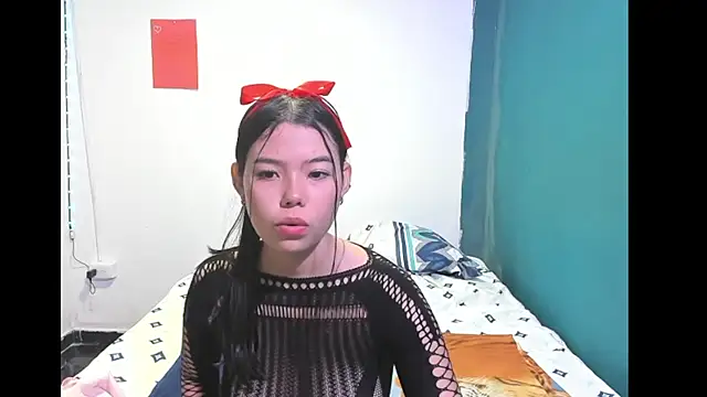Draculaura X online show from May 2026 01:53:01 PM