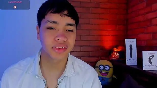 Lee Colee online show from April 2026 12:06:02 PM