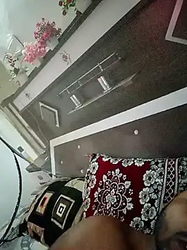 Snapshot of vick1432 chatting on March 2026 01:21:01 AM vick1432 online show from March 2026 01:21:01 AM