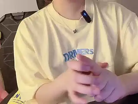 hunhun122 online show from April 2026 03:50:02 PM