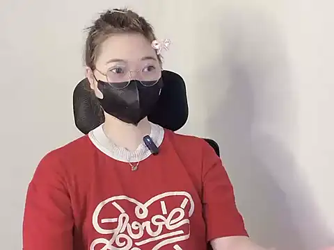 hunhun122 online show from April 2026 05:01:02 PM