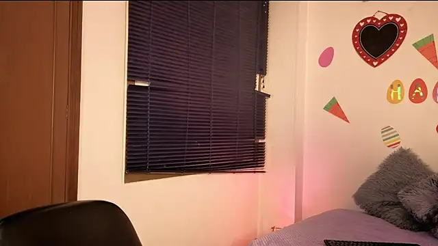 PaulaCutexs online show from April 2026 03:46:01 AM