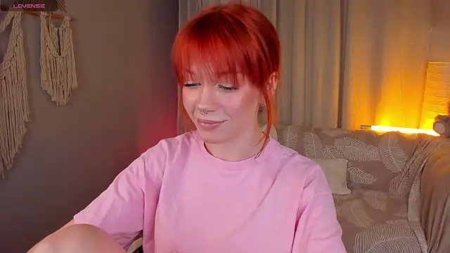 lisa sunny  online show from April 2026 04:59:01 PM