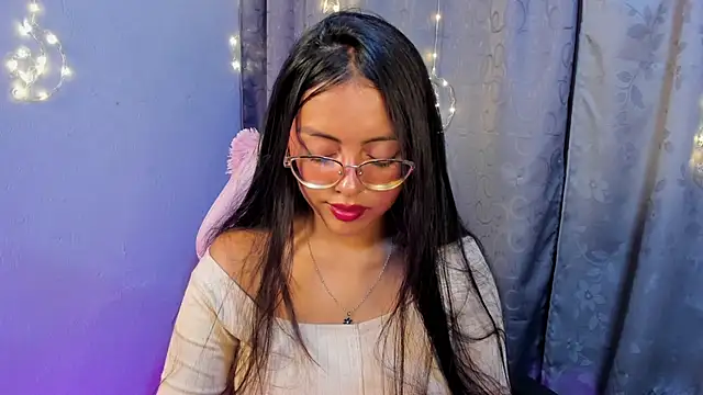 Snapshot of blue_sky18 chatting on June 2026 02:53:01 AM blue sky18 online show from June 2026 02:53:01 AM