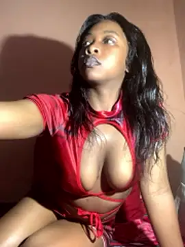 Snapshot of Caramel_Beauty chatting on April 2026 05:23:01 AM Caramel Beauty online show from April 2026 05:23:01 AM