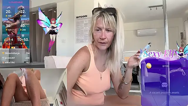 Snapshot of AtomBlondy chatting on April 2026 10:30:01 AM AtomBlondy online show from April 2026 10:30:01 AM