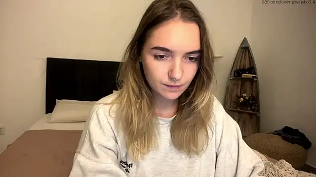 RoxyWet online show from April 2026 05:30:01 PM