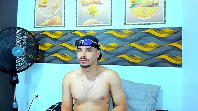 Leon Hotx online show from April 2026 07:27:01 PM