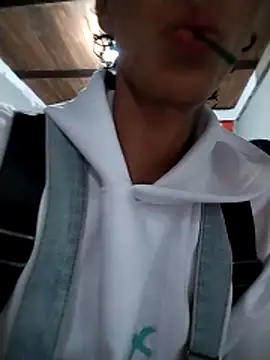 Daniel DLuxxx online show from March 2026 10:38:01 PM