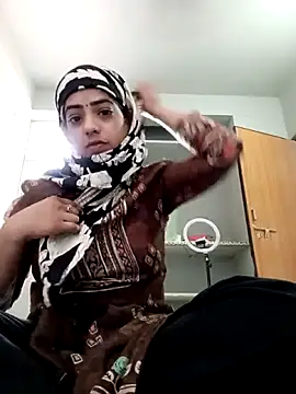 Snapshot of noor_3202 chatting on March 2026 05:35:01 AM noor 3202 online show from March 2026 05:35:01 AM