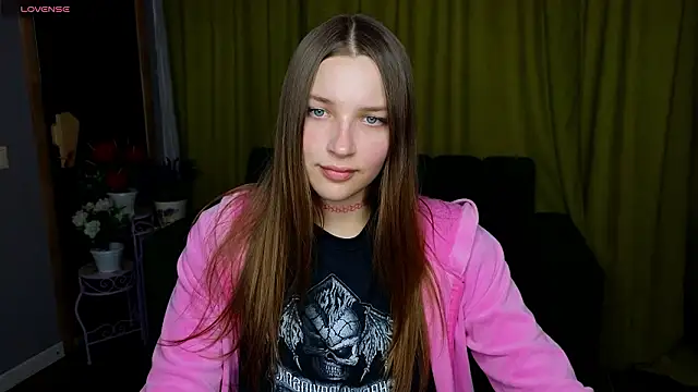 DariaAngels online show from March 2026 12:43:01 PM