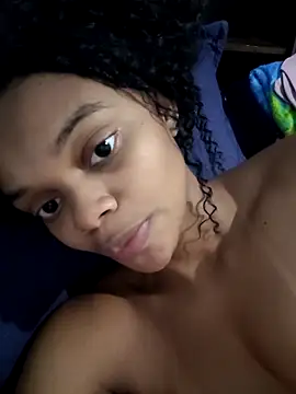 Snapshot of marialuiza2027 chatting on April 2026 04:26:01 PM marialuiza2027 online show from April 2026 04:26:01 PM