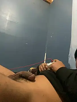 oswin77 online show from March 2026 07:09:01 PM