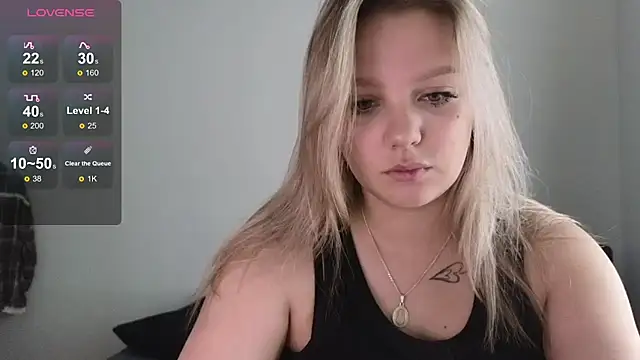 Snapshot of bettyloveu chatting on July 2026 04:19:01 AM bettyloveu online show from July 2026 04:19:01 AM