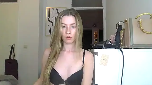 GoldenHoney online show from March 2026 07:08:02 PM