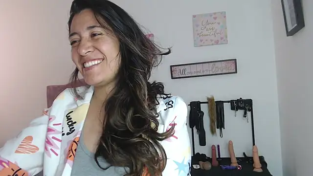 violeta scott online show from June 2026 02:09:01 PM