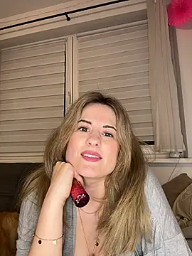 Snapshot of Mina_Foxx chatting on March 2026 07:30:01 PM Mina Foxx online show from March 2026 07:30:01 PM