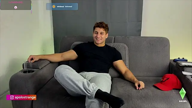 Snapshot of apolo_strange chatting on April 2026 06:54:02 PM apolo strange online show from April 2026 06:54:02 PM