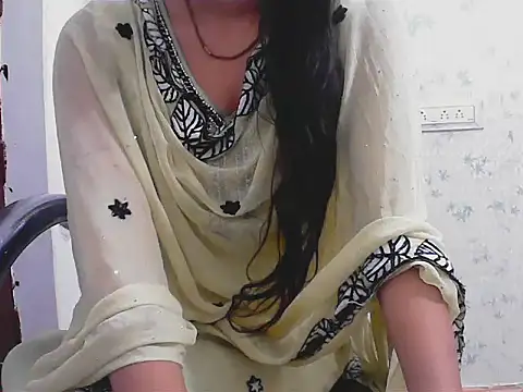 Snapshot of ragini_bby chatting on March 2026 05:00:01 AM ragini bby online show from March 2026 05:00:01 AM