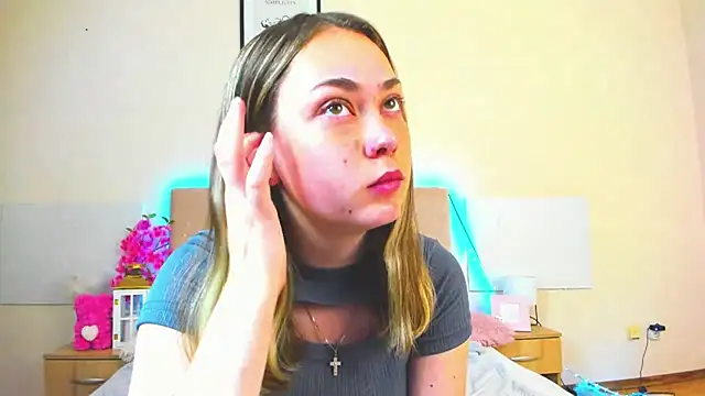 MelanieCuty online show from May 2026 05:26:01 AM