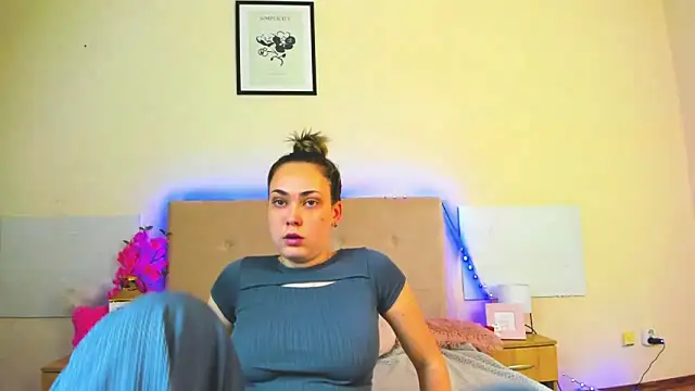 MelanieCuty online show from May 2026 05:38:01 AM